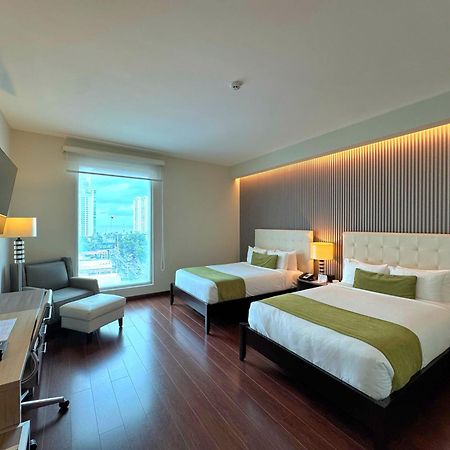 Готель Ramada Plaza By Wyndham Panama Punta Pacifica Екстер'єр фото