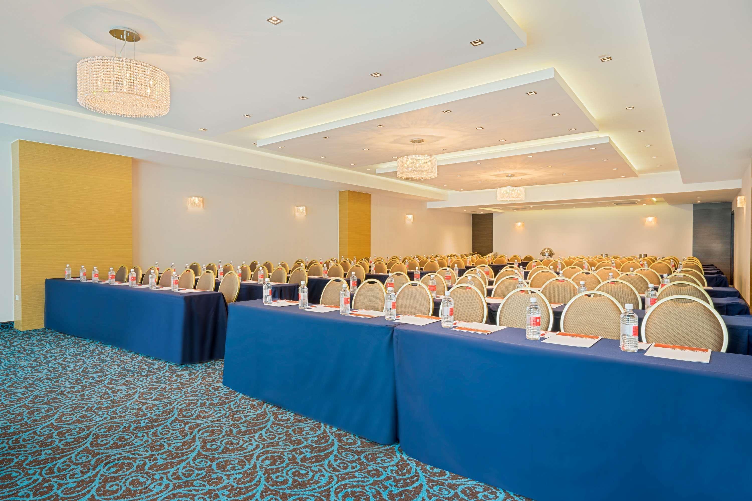 Готель Ramada Plaza By Wyndham Panama Punta Pacifica Екстер'єр фото