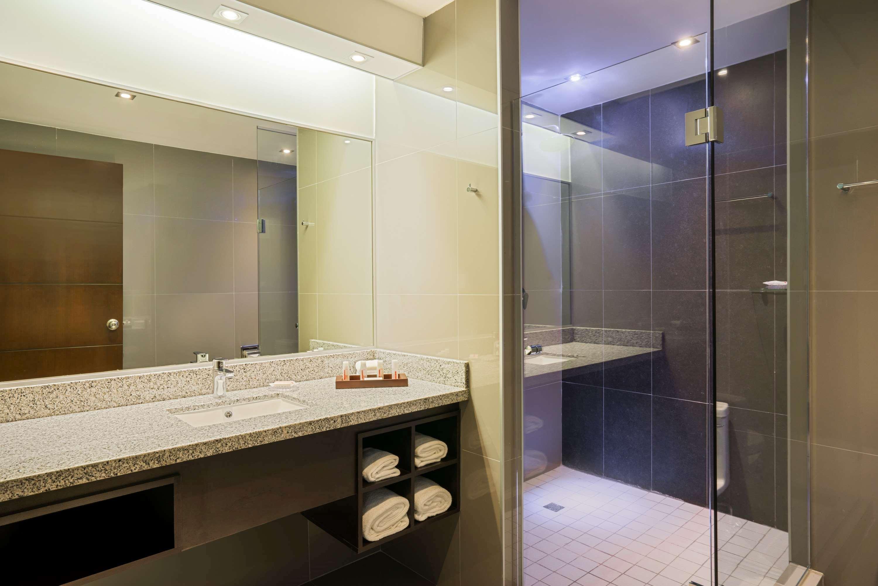 Готель Ramada Plaza By Wyndham Panama Punta Pacifica Екстер'єр фото