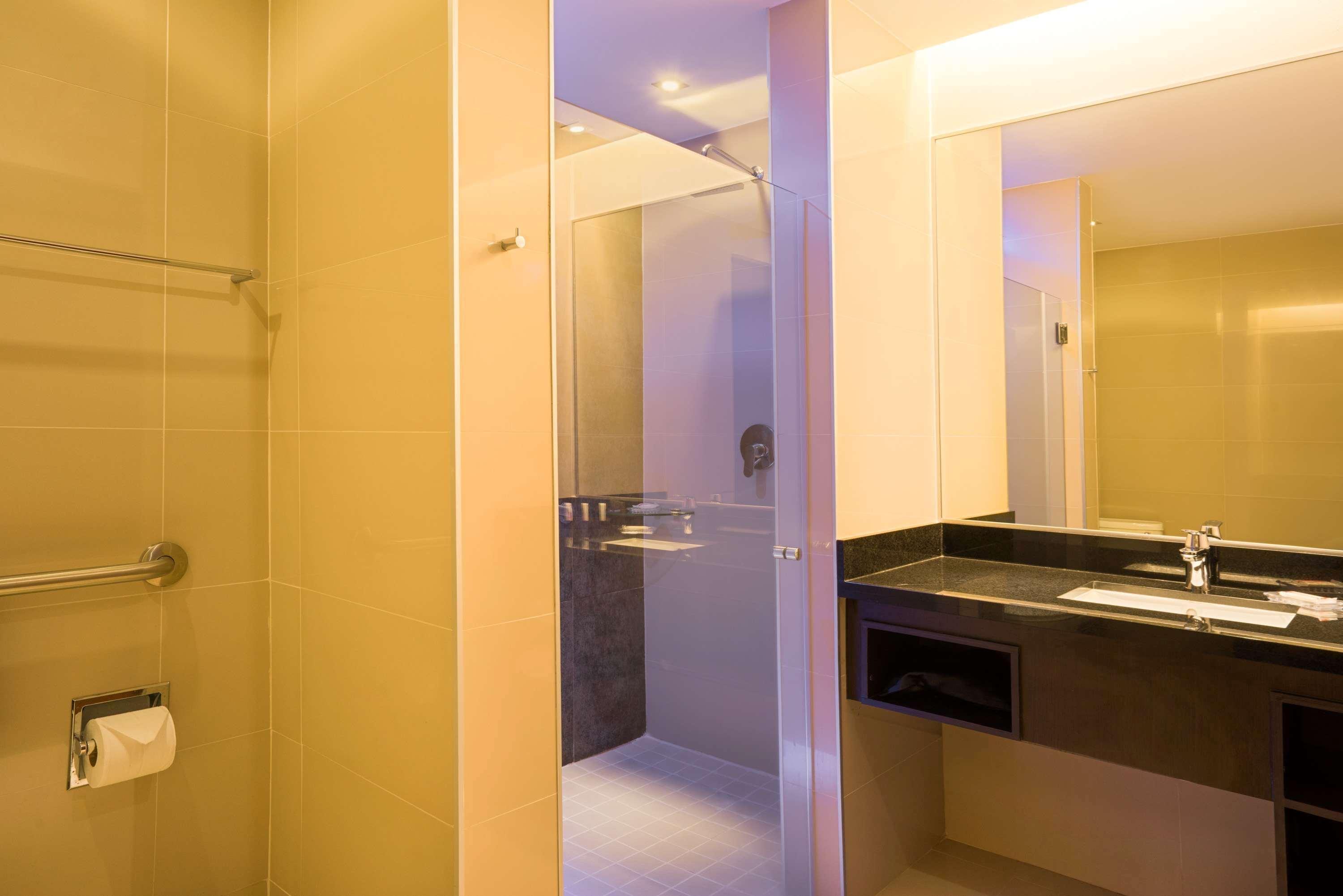 Готель Ramada Plaza By Wyndham Panama Punta Pacifica Екстер'єр фото