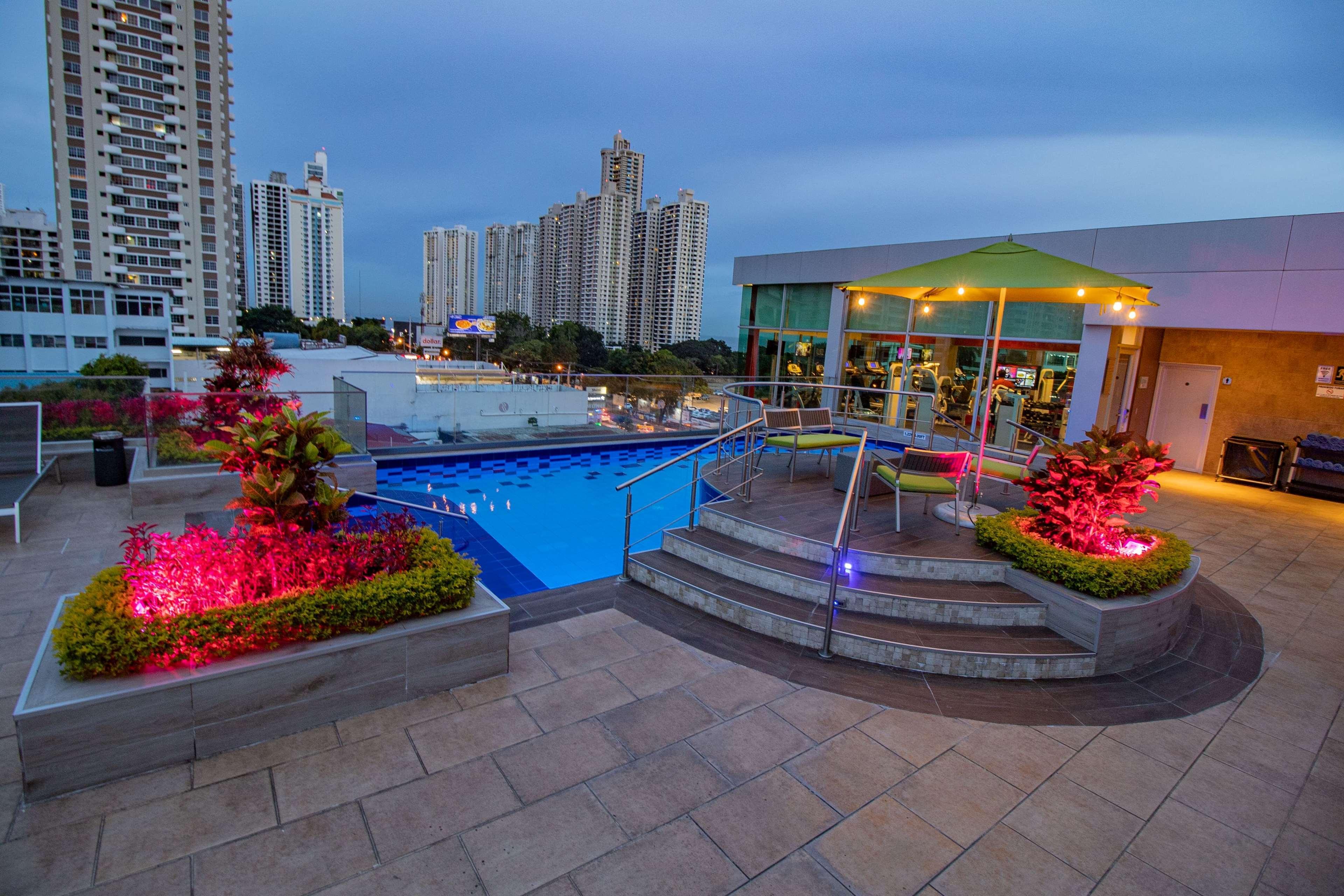 Готель Ramada Plaza By Wyndham Panama Punta Pacifica Екстер'єр фото