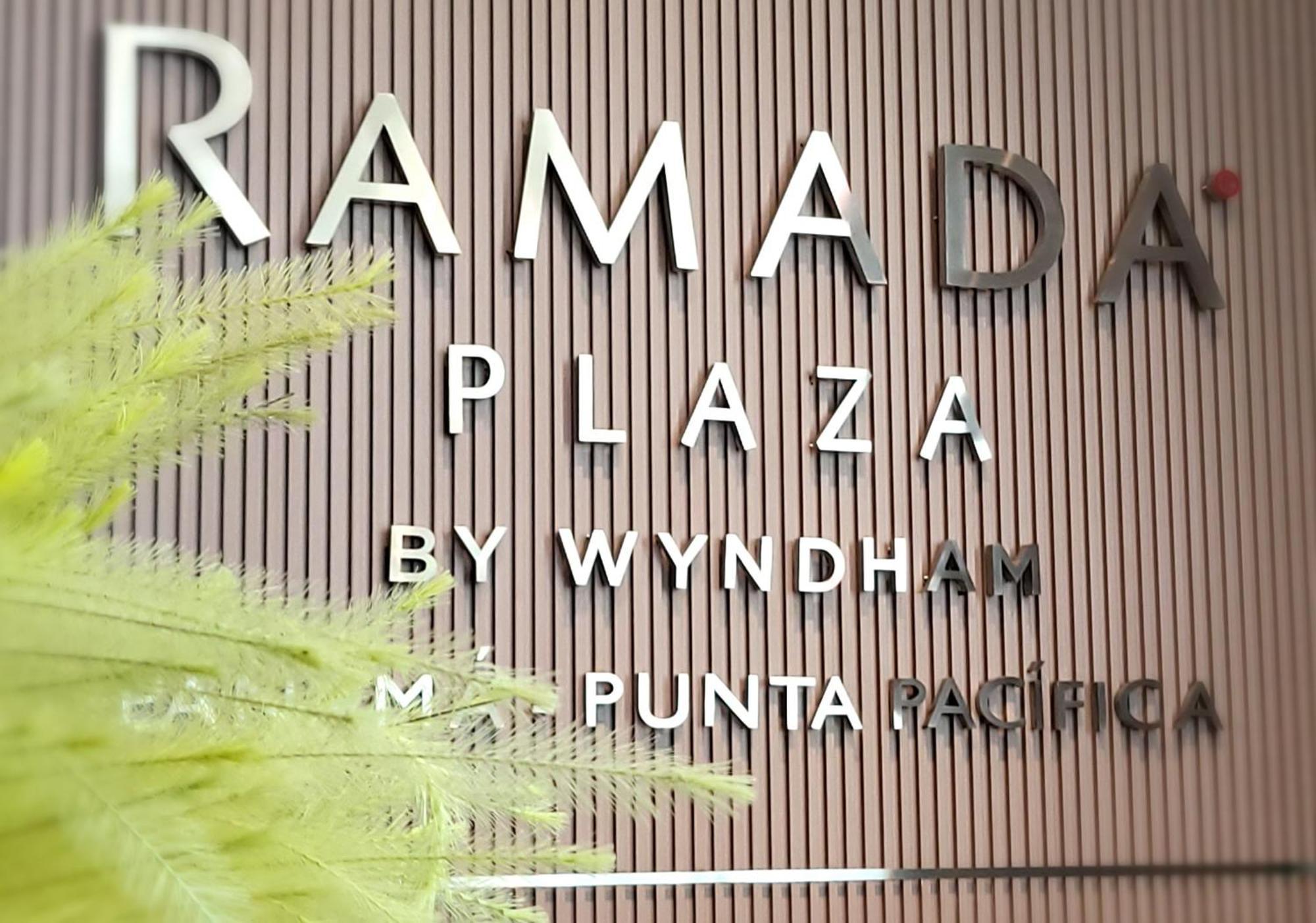Готель Ramada Plaza By Wyndham Panama Punta Pacifica Екстер'єр фото