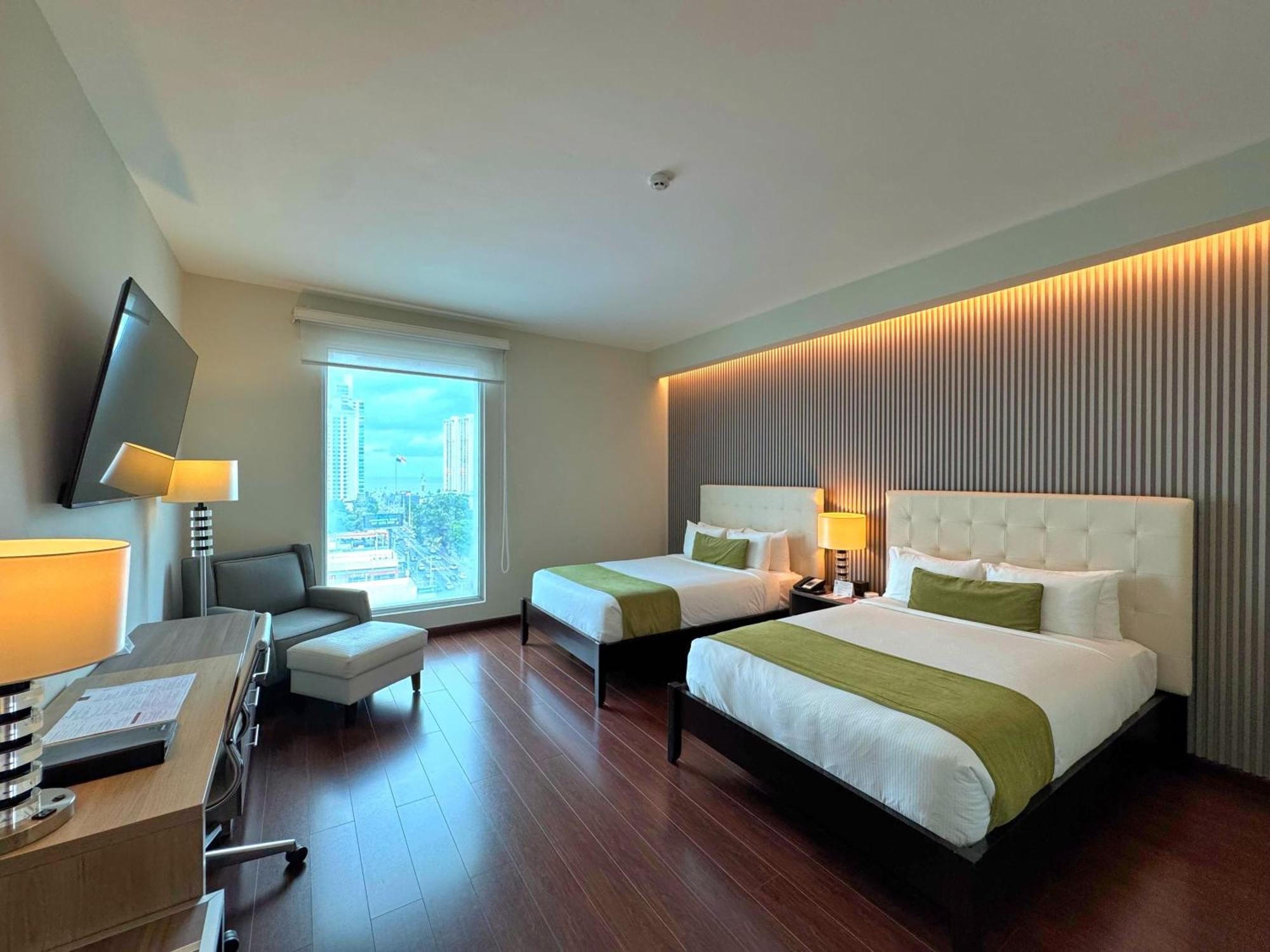 Готель Ramada Plaza By Wyndham Panama Punta Pacifica Екстер'єр фото