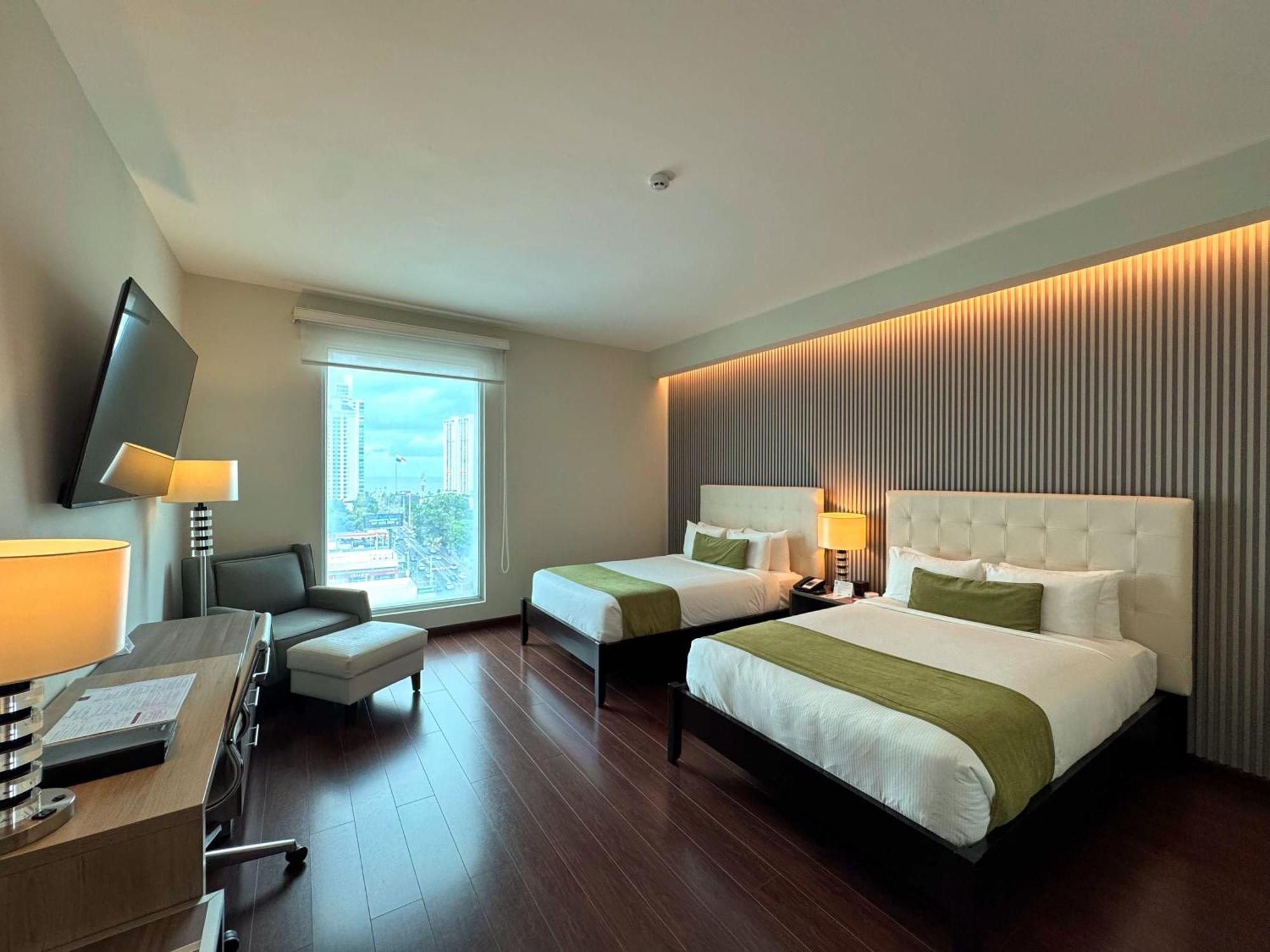 Готель Ramada Plaza By Wyndham Panama Punta Pacifica Екстер'єр фото