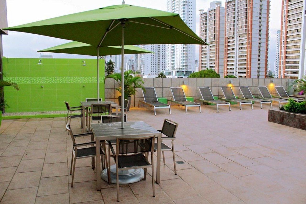 Готель Ramada Plaza By Wyndham Panama Punta Pacifica Екстер'єр фото